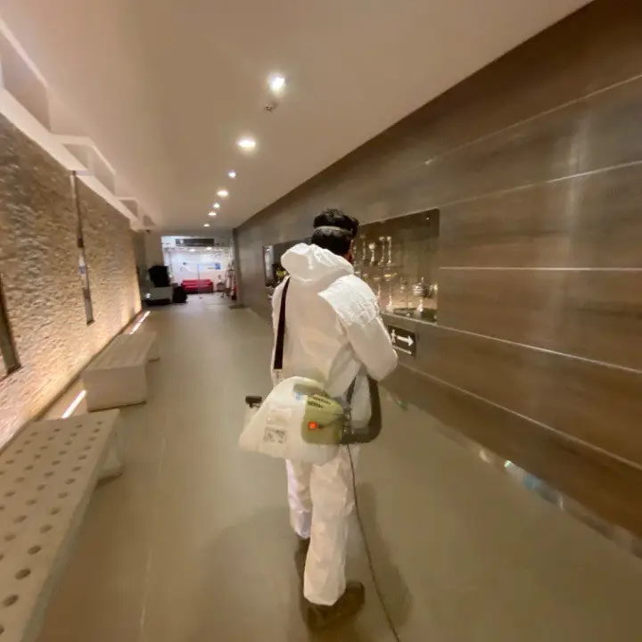 Nos preocupamos de proteger las zonas comunes de hoteles y edificios